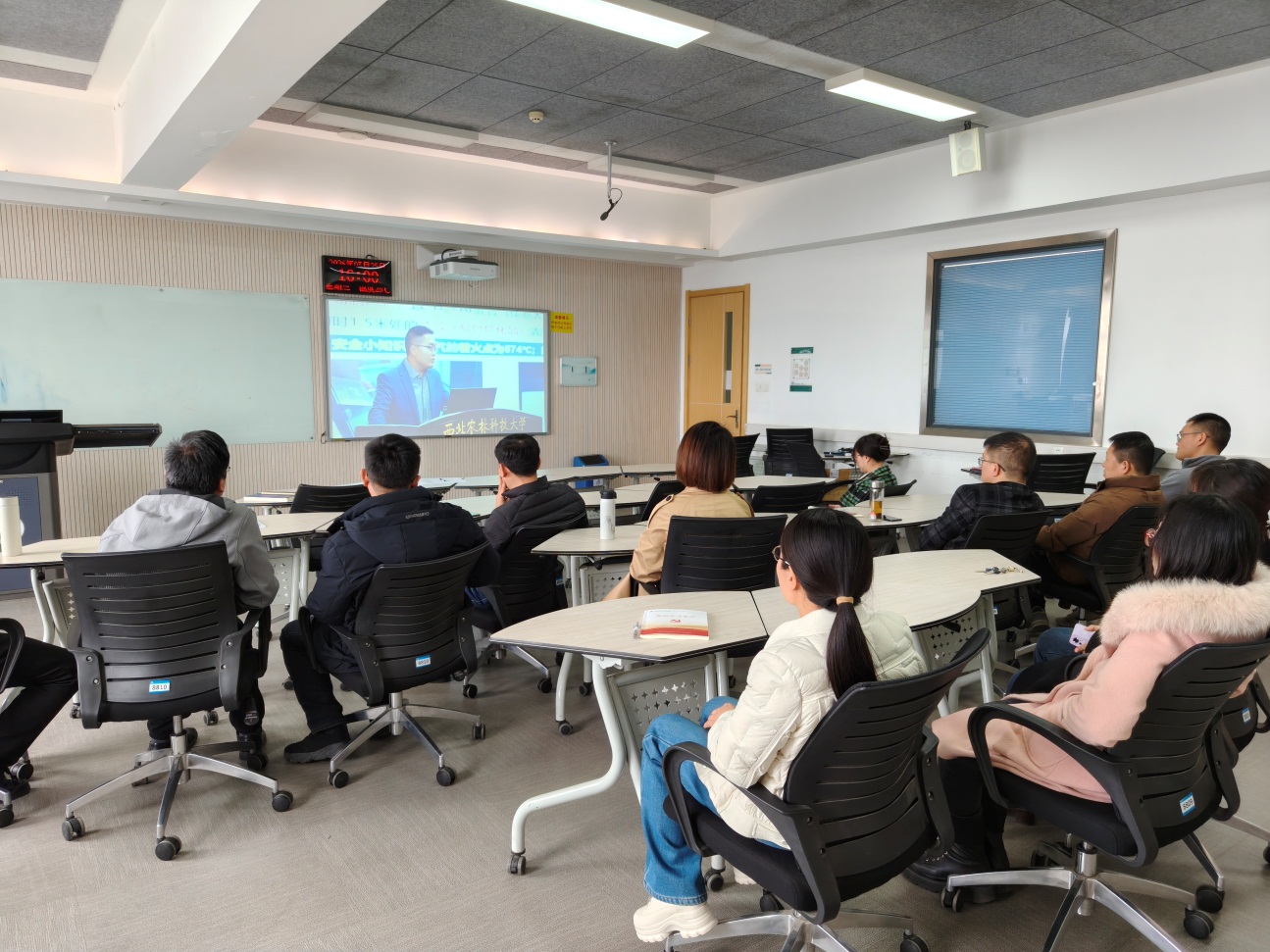 说明: E:\李敏\综合\新闻稿\公司组织参加2026年实验室安全专题教育培训\77868135c2601a28ff8ab259a01f1919.jpg