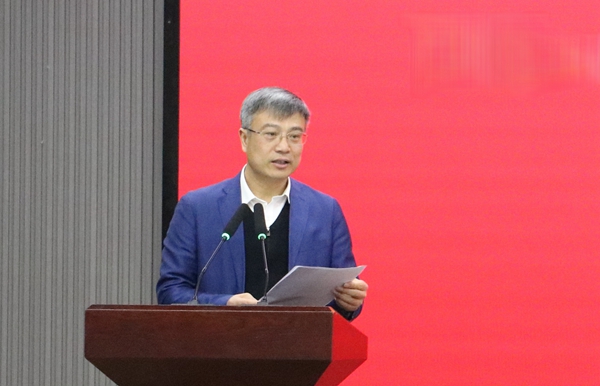 e5ea1df41f8b45359d6b5631f2b2ce5d.jpg 公司党委常务副书记邬小撑致辞_副本.jpg